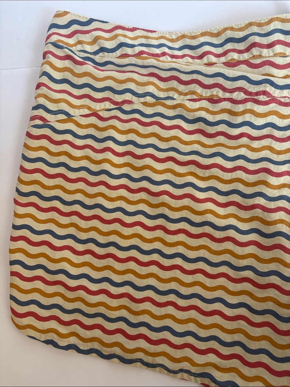 Patagonia Wavefarer board short 5” multicolor wavy stripe drawstring waist - Picture 11 of 16